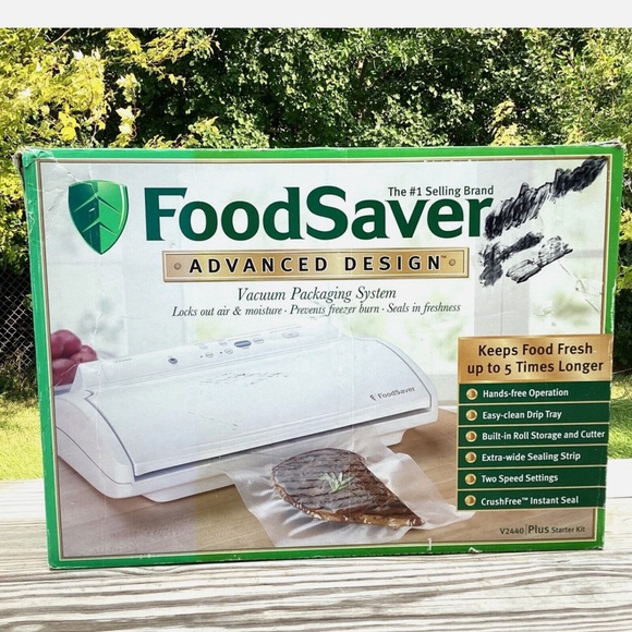 foodsaver Other - Food Saver Advanced Design Food Sealer Vacuum Sealer V2440 Original Box